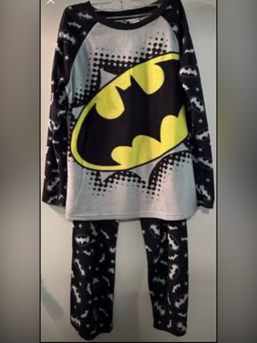 Kids Batman Pajama set- Black/White/Yellow Size M (8-10)